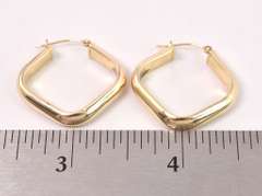 Stunning Squared Hoop Earrings in 14K Yellow Gold