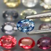 Glittering 20 piece 4.01ct fancy color Sapphire set