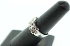 LADIES 14K WHITE GOLD AND DIAMOND BAND