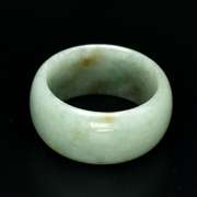 Stylish all natural 28.29ct Jadite Jade ring