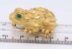 Wonderful Yellow Gold Marlene Stowe Frog Pin