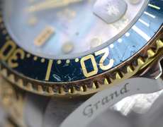 Invicta Mother-Of-Pearl Dial, Pre-Owned.