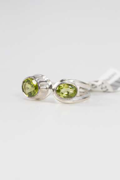 Sterling Silver Peridot Gemstone Ring