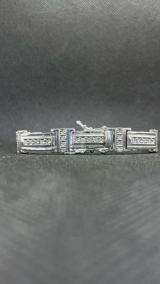 STUNNING 14K WHITE GOLD MENS DIAMOND BRACELET WITH UNIQUE LINK DESIGN
