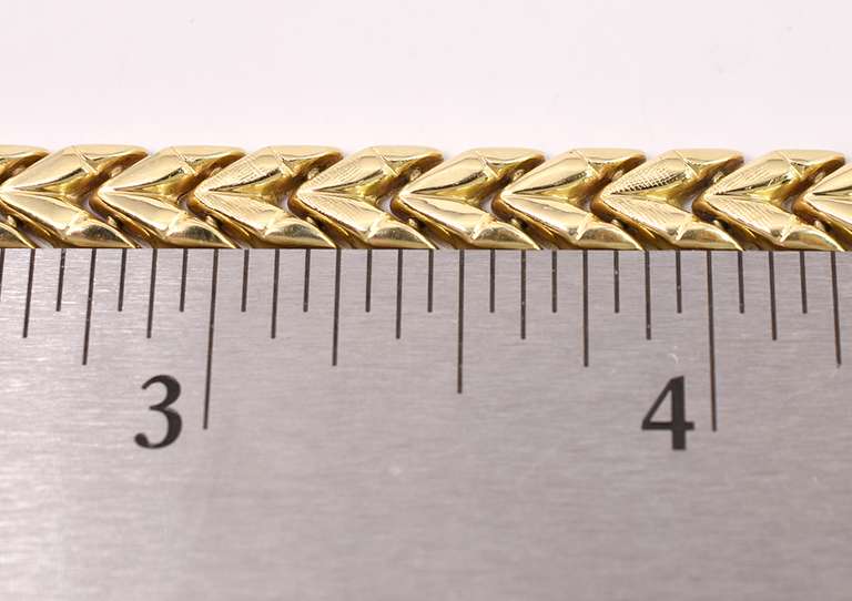 Delightful Fancy Link Bracelet in 14K Yellow Gold