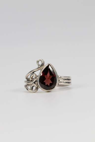 Sterling Silver Garnet Gemstone Ring
