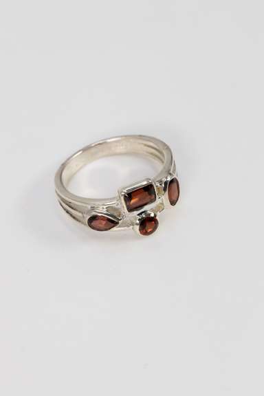 Sterling Silver Natural Garnet Gemstone Ring