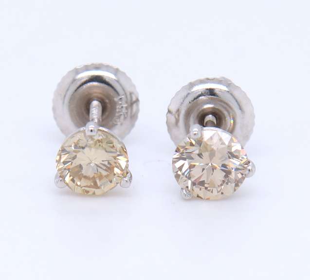 Popular White Gold 1.11ctw Champagne Diamond Stud Earrings