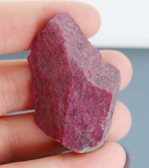 Stunning 248.50ct Ruby in Zoisite