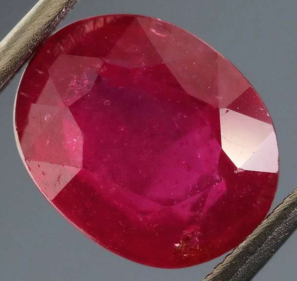 Glistening 3.72ct blood red Ruby