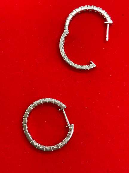BRAND NEW 14KT SOLID WHITE GOLD & DIAMOND INSIDE-OUT HOOP EARRINGS