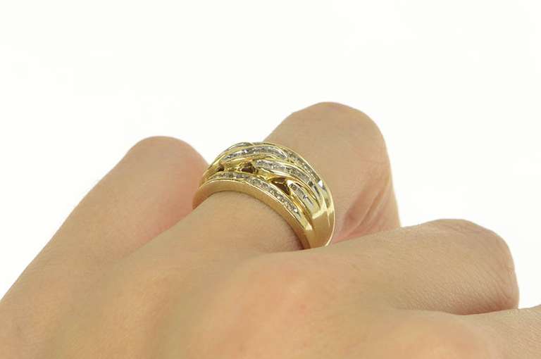 10K Yellow Gold 0.50 Ctw Diamond Twist Graduated Band Ring