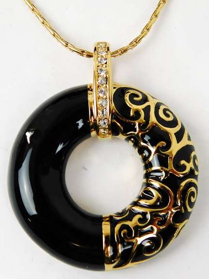 Camrose & Kross Jackie Kennedy Necklace w/Box