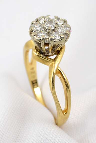 Classic Diamond Cluster Ring