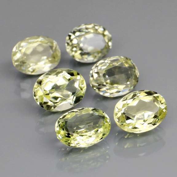 Glittering 8.87ct blonde Sillimanite set