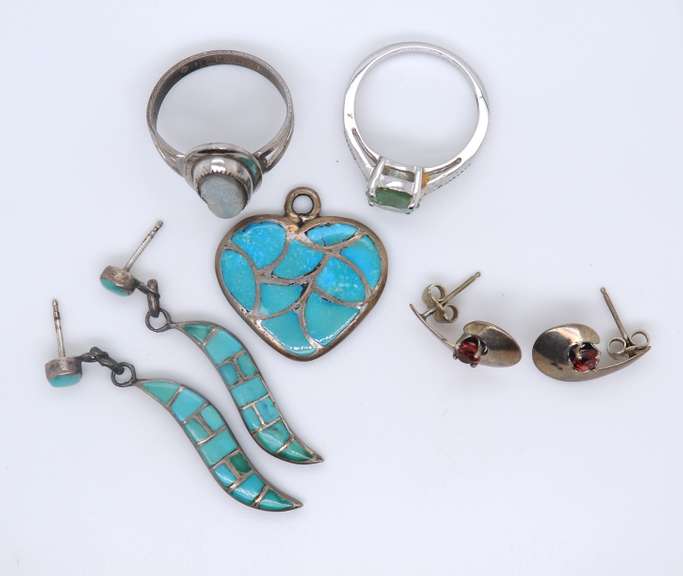 Lot of Rings and Earrings in Sterling Silver