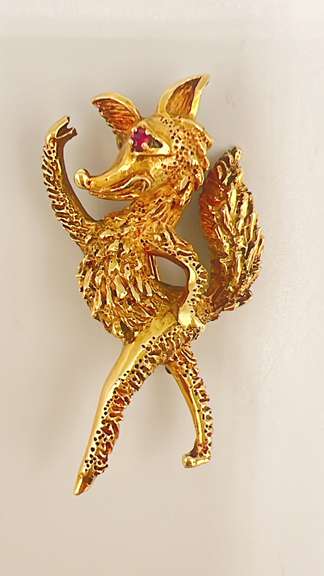 14kt Solid Yellow Gold Fancy Fox Pin with Ruby Gemstone Eyes