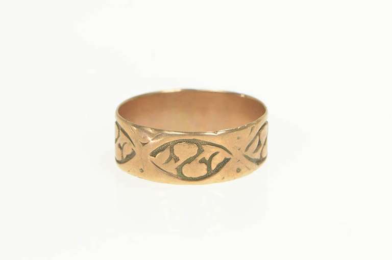 10K Yellow Gold 7.6mm Victorian Floral Rose Pattern Band Ring
