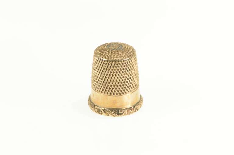 10K Yellow Gold Victorian Ornate Scroll Size 9 Thimble Sewing Tool