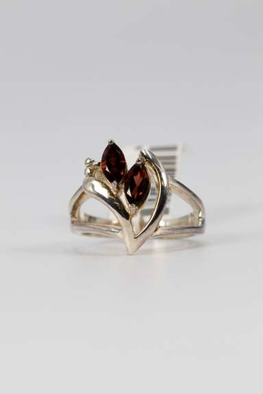 Sterling Silver Garnet Gemstone Ring