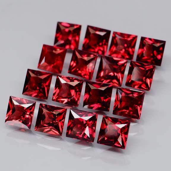 Set of 16 top red VS Garnets weighing 7.65 carats