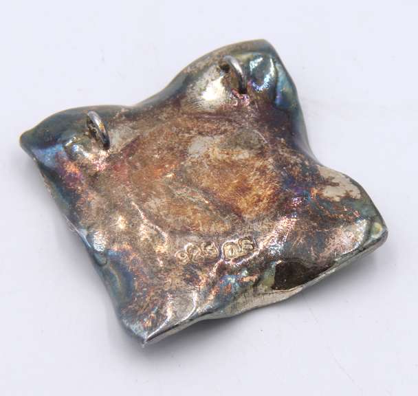 Vintage 925 Sterling Silver Pendant