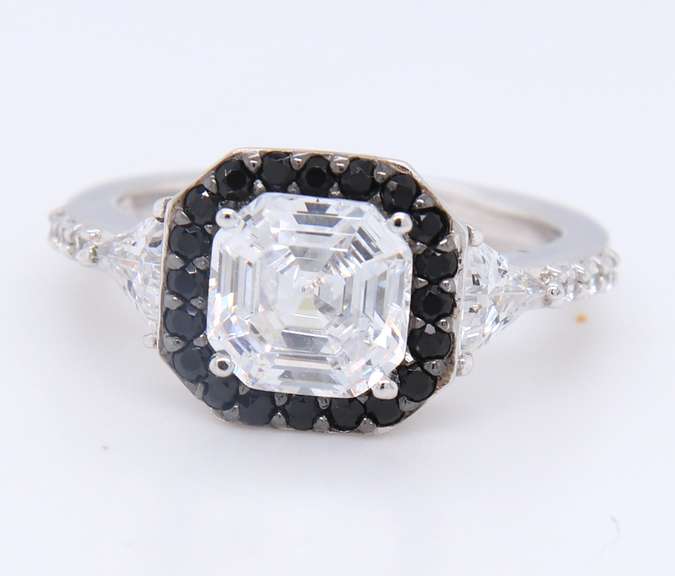 Vintage 925 Sterling Silver Princess Cut Cubic Zirconia Ring