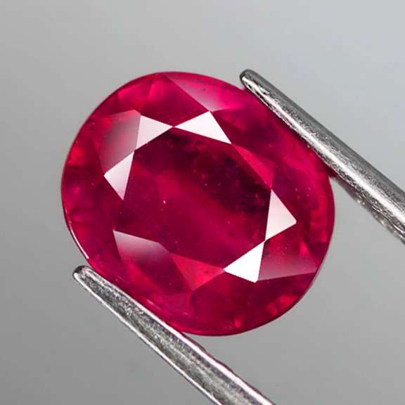 Vivid imperial red 3.04ct oval cut Ruby