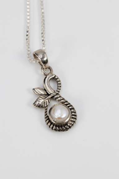 Sterling Silver Pearl Pendant