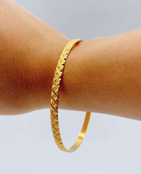 22kt Solid Yellow Gold Bangle Bracelet