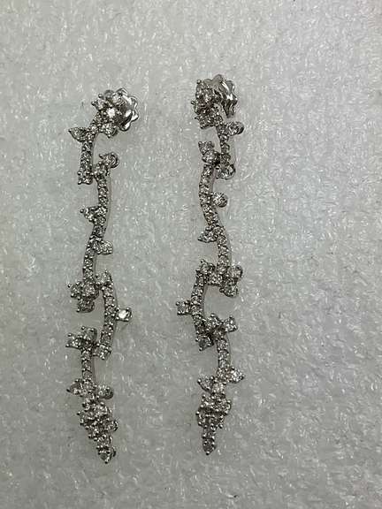 CERTIFIED 18K WHITE GOLD AND DIAMOND DANGLE EARRINGS