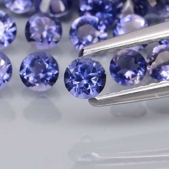 Excellent 4.57ct very best blue violet hue Iolite set