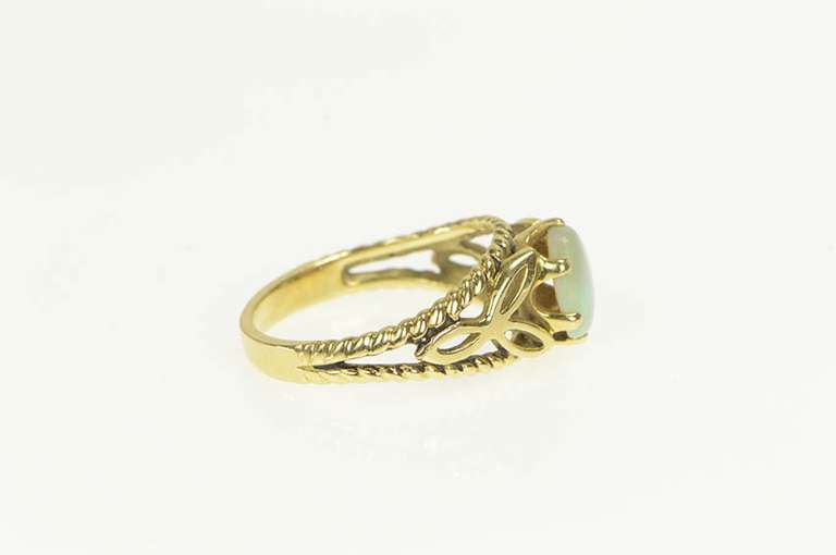 14K Yellow Gold Natural Opal Triquetra Rope Trim Vintage Ring