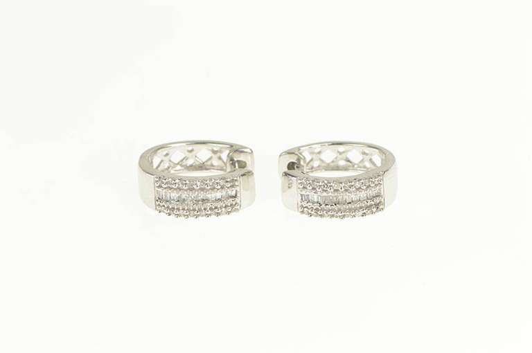 10K White Gold 0.30 Ctw Diamond Pave Statement Hoop Earrings