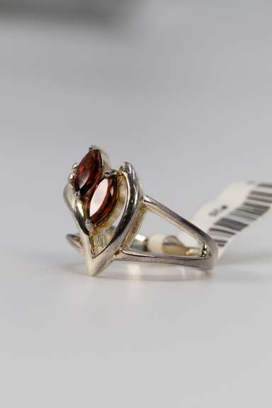 Sterling Silver Garnet Gemstone Ring