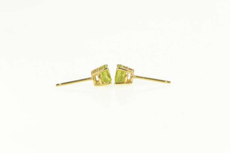 14K Yellow Gold Round Peridot Solitaire Classic Simple Stud Earrings