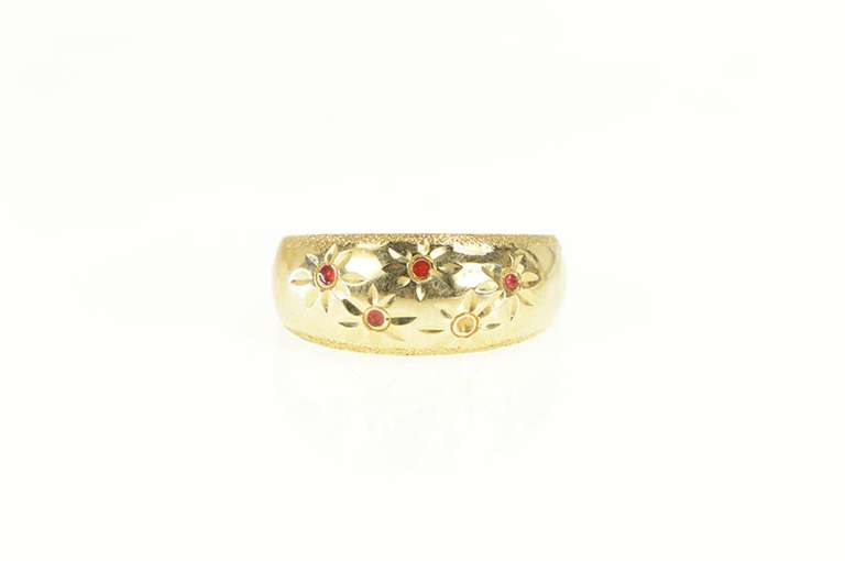 14K Yellow Gold Diamond Cut Flower Pattern Enamel Domed Ring