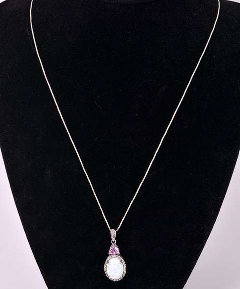 Attractive Opal Pendant & Chain in Sterling