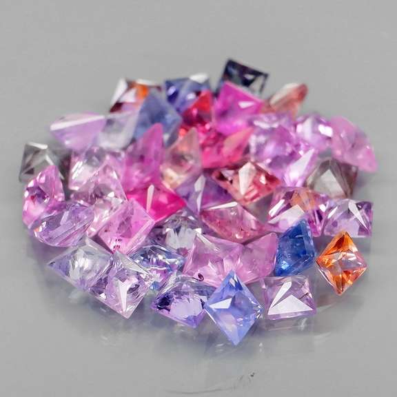 High caliber 5.02ct set of radiant princess cut Sapphires