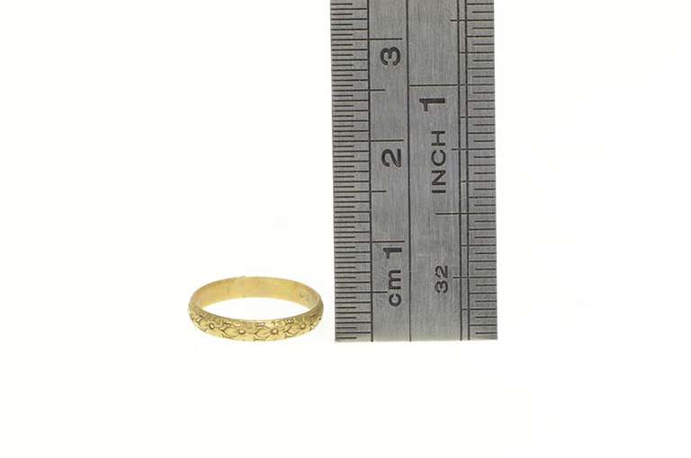10K Yellow Gold Victorian Ornate Blossom Pattern Baby Child's Ring