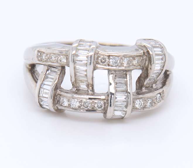 Stunning 14kt WG Diamond Woven Band Ring