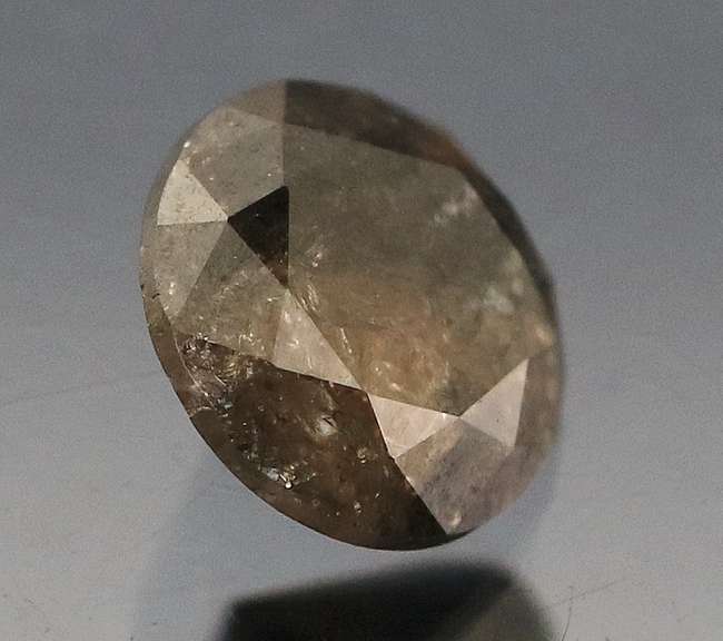 Attention grabbing .41ct bi-color Diamond solitaire