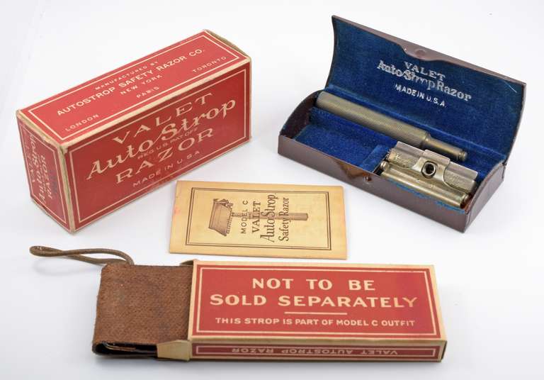 Unique c. 1914 NOS Safety Razor Kit