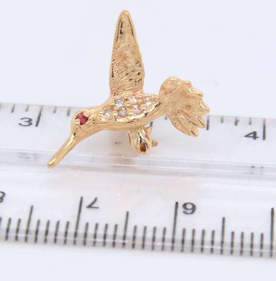 Fabulous Yellow Gold Ruby and Diamond Hummingbird Pin