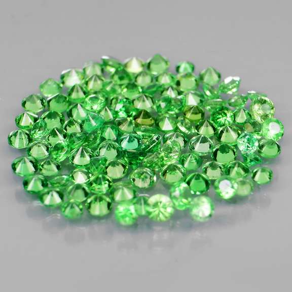 Chrome green! 2.38ct untreated Tsavorite set