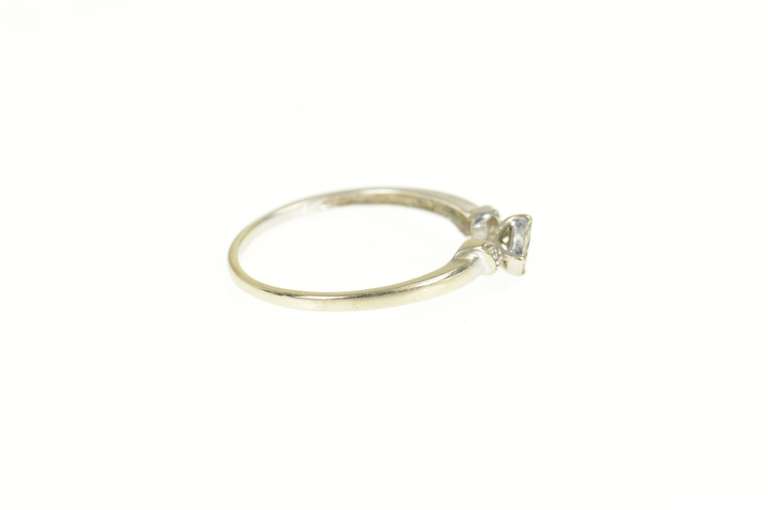 14K White Gold Princess Diamond Cluster Promise Engagement Ring