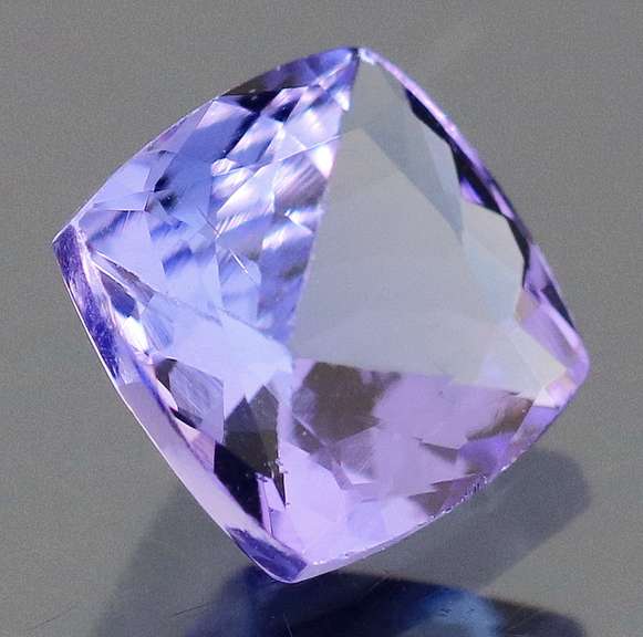 Gorgeous blue violet 1.07ct Tanzanite