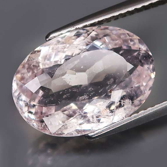 Vibrant platinum pink 5.82ct untreated Morganite