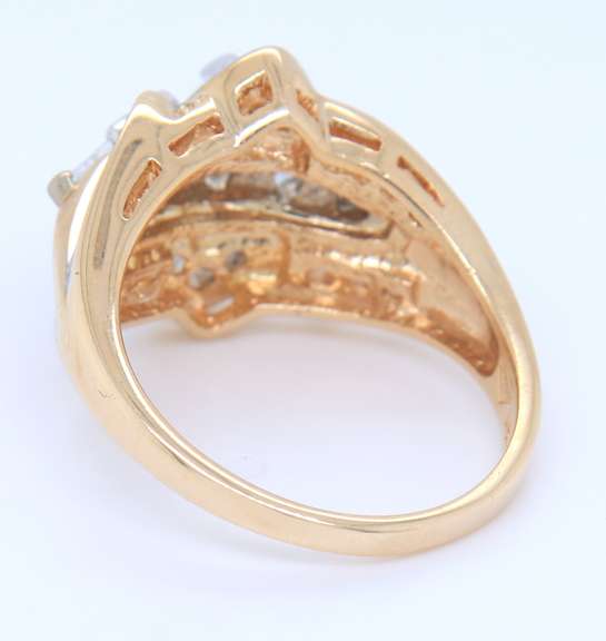 Pleasing Yellow Gold 2cts Diamond Wedding Ring