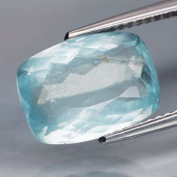 Frosty 4.29ct platinum blue Aquamarine
